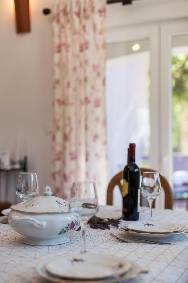 Relaxing Dalmatian House In Village Ljubitovica Εξωτερικό φωτογραφία